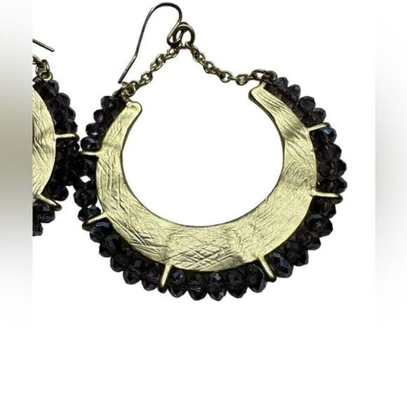 Beautiful BOHO gold tone and healing amethyst hoop earrings barely worn EUC - Picture 5 of 8